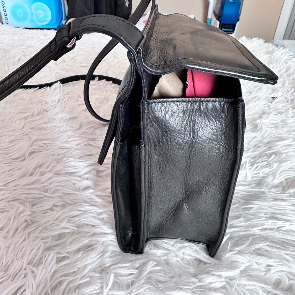 Fossil Navy Blue Leather Crossbody Bag - Picture 7 of 10